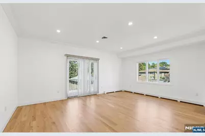 309 7th 1 #1, Palisades Park, NJ 07650 - Photo 6