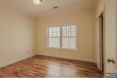 29-31 Freeman Street D-2 #D-2, Newark, NJ 07105 - Photo 10