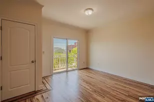 29-31 Freeman Street D-2, Newark, NJ 07105 - Photo 8