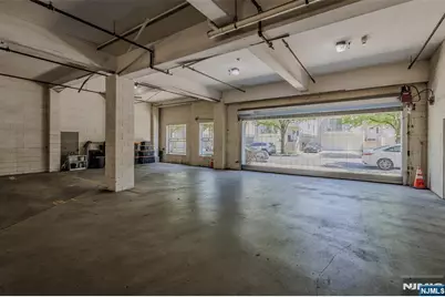 29-31 Freeman Street D-2 #D-2, Newark, NJ 07105 - Photo 26