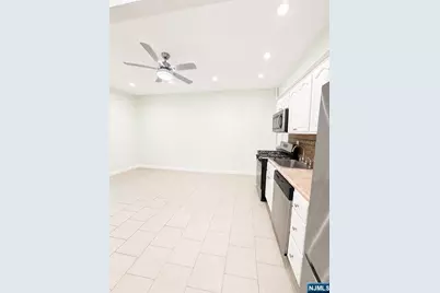 437 53rd C4 #C4, West New York, NJ 07093 - Photo 2