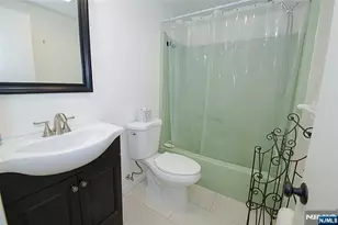 9 Village Way 4, Vernon, NJ 07462 - Photo 16