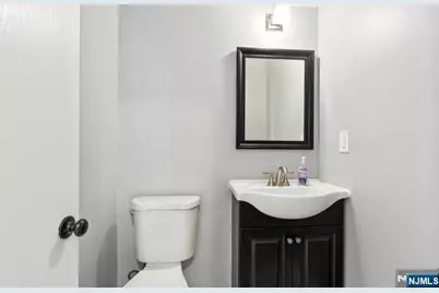 9 Village Way 4 #4, Vernon, NJ 07462 - Photo 6