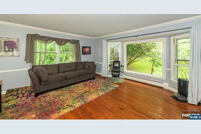115 Hampshire Hill Road, Upper Saddle River, NJ 07458 - Photo 4