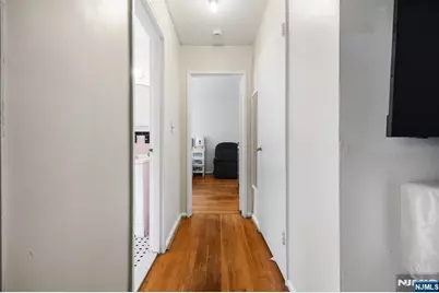 2215 N Central Road 4A #4A, Fort Lee, NJ 07024 - Photo 8