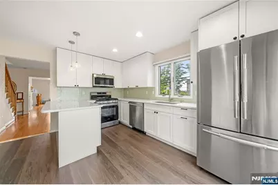 415 Lawton Avenue A #A, Cliffside Park, NJ 07010 - Photo 12