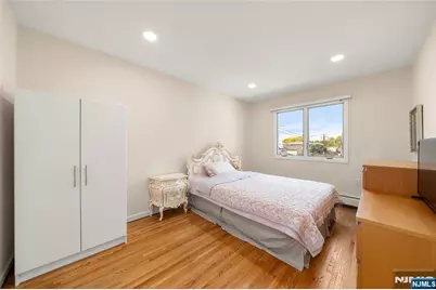 415 Lawton Avenue A #A, Cliffside Park, NJ 07010 - Photo 18