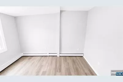 61 Holsman Street, Paterson, NJ 07522 - Photo 16
