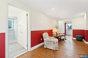 320 W Clinton Ave, Bergenfield, NJ 07621 - Photo 16