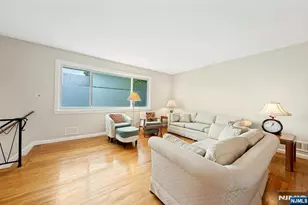 320 W Clinton Ave, Bergenfield, NJ 07621 - Photo 6