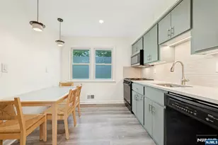 320 W Clinton Ave, Bergenfield, NJ 07621 - Photo 12
