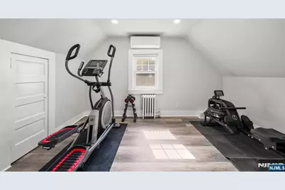 332 Allaire Avenue, Leonia, NJ 07605 - Photo 24