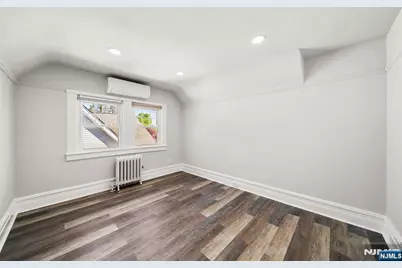 332 Allaire Avenue, Leonia, NJ 07605 - Photo 22
