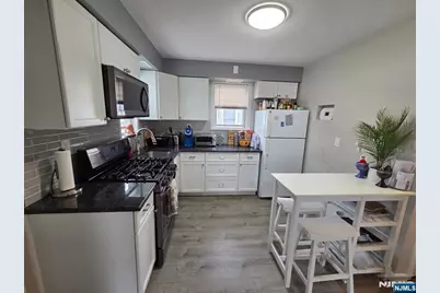 166 Carmita Avenue 2 #2, Rutherford, NJ 07070 - Photo 1