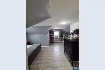 166 Carmita Avenue 2 #2, Rutherford, NJ 07070 - Photo 18
