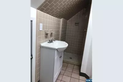 166 Carmita Avenue 2 #2, Rutherford, NJ 07070 - Photo 22