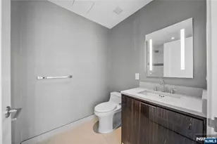 800 Ave At Port Imperial 619, Weehawken, NJ 07086 - Photo 20