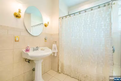 229 Tremont Avenue, Orange, NJ 07050 - Photo 24