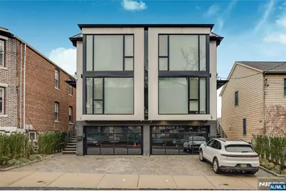 7 Adelaide, Edgewater, NJ 07020 - Photo 1