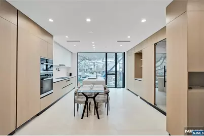 7 Adelaide, Edgewater, NJ 07020 - Photo 2