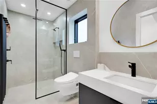 7 Adelaide, Edgewater, NJ 07020 - Photo 18