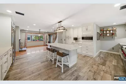 14 Donato Drive, Cedar Grove, NJ 07009 - Photo 10