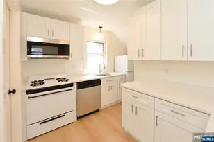244 Van Winkle Ave 2, Hawthorne, NJ 07506 - Photo 8