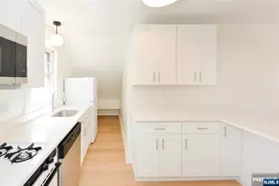 244 Van Winkle Ave 2, Hawthorne, NJ 07506 - Photo 10