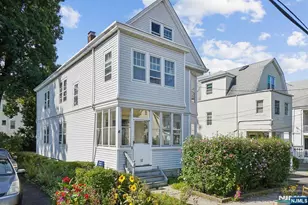 17 Beekman Street 1, Bloomfield, NJ 07003 - Photo 2