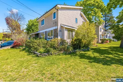 32-03 Norwood Drive, Fair Lawn, NJ 07410 - Photo 16