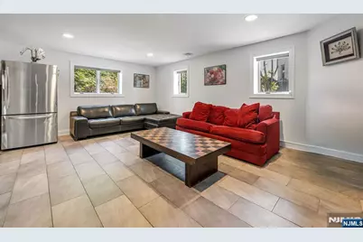 1115 Arcadian Way, Fort Lee, NJ 07024 - Photo 36