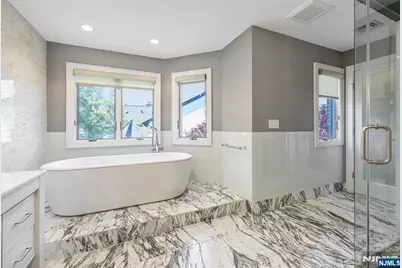 1115 Arcadian Way, Fort Lee, NJ 07024 - Photo 30