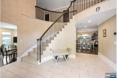 1115 Arcadian Way, Fort Lee, NJ 07024 - Photo 6