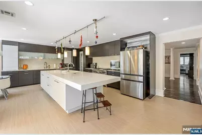 1115 Arcadian Way, Fort Lee, NJ 07024 - Photo 16