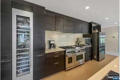 1115 Arcadian Way, Fort Lee, NJ 07024 - Photo 20