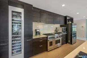 1115 Arcadian Way, Fort Lee, NJ 07024 - Photo 20