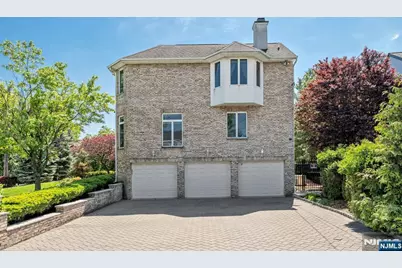 1115 Arcadian Way, Fort Lee, NJ 07024 - Photo 42