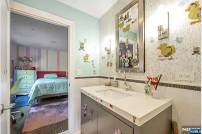 1115 Arcadian Way, Fort Lee, NJ 07024 - Photo 34