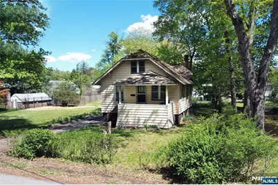 86 Greenwood Avenue, Pequannock Township, NJ 07440 - Photo 4