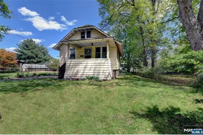 86 Greenwood Avenue, Pequannock Township, NJ 07440 - Photo 8