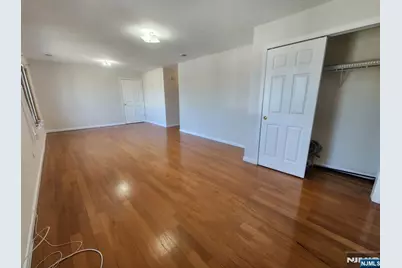 226 Newark Avenue 2 #2, Lyndhurst Township, NJ 07071 - Photo 4