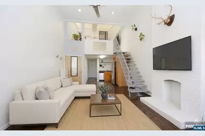 212 9th Street 4B #4B, Jersey City, NJ 07302 - Photo 8