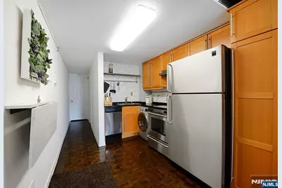 212 9th Street 4B #4B, Jersey City, NJ 07302 - Photo 4