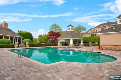 33 Windsor Lane, Ramsey, NJ 07446 - Photo 6