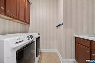 33 Windsor Ln, Ramsey, NJ 07446 - Photo 22