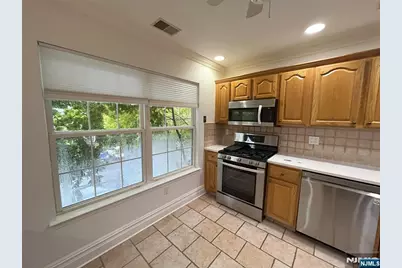 2417 Stanhope Court, Mahwah, NJ 07430 - Photo 6