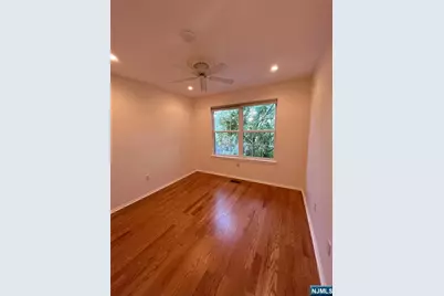 2417 Stanhope Court, Mahwah, NJ 07430 - Photo 20