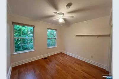 2417 Stanhope Court, Mahwah, NJ 07430 - Photo 24