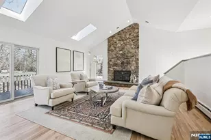 11 Carlough Rd, Upper Saddle River, NJ 07458 - Photo 4