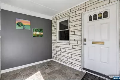 127 Lyons Avenue, Newark, NJ 07112 - Photo 4